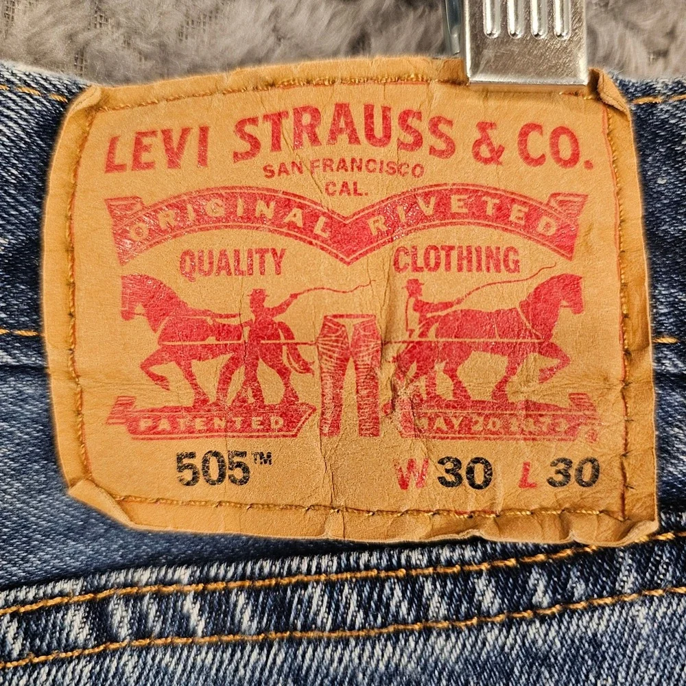 Levis 505‎ Regular Fit Straight Leg Jeans Mens 30x30 Medium Wash Blue 00505-4886